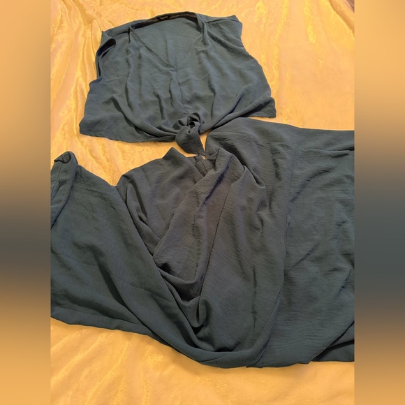 Teal Wide-Leg Jumpsuit - Picture 5 of 13